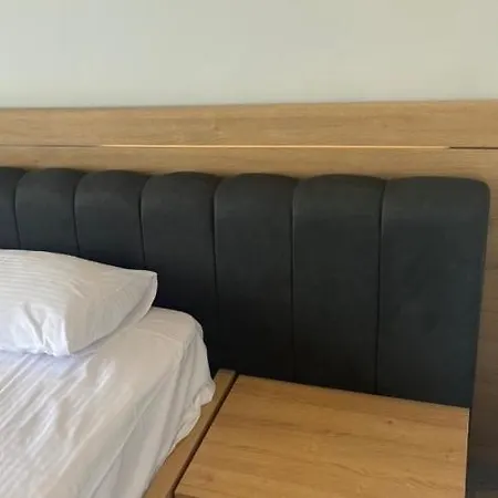 No 22 Aparthotel *